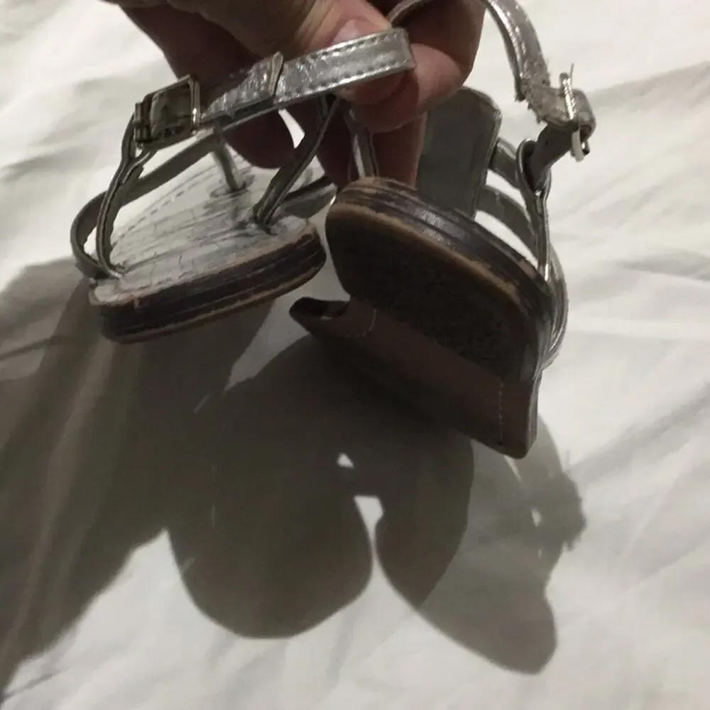 Sam Edelman 8 silver tween toes sandals